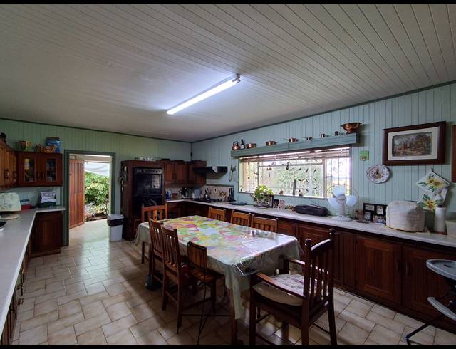 4 BEDROOM FREESTANDING FOR SALE IN STILFONTEIN EXT 4